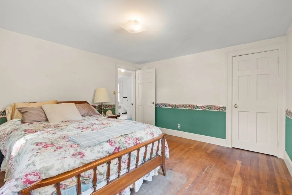 Photo of 42 Baker Ave