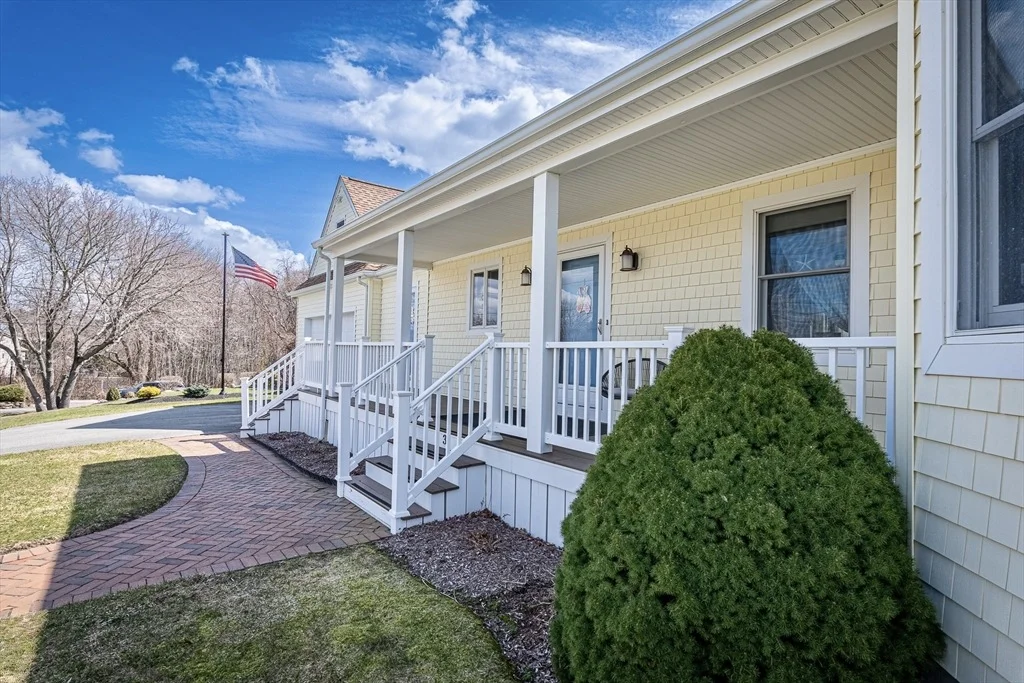 Photo of 3 Deerfield Ln