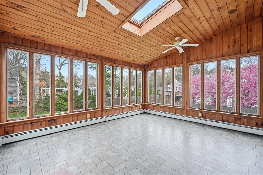 Photo of 42 Oak Ln
