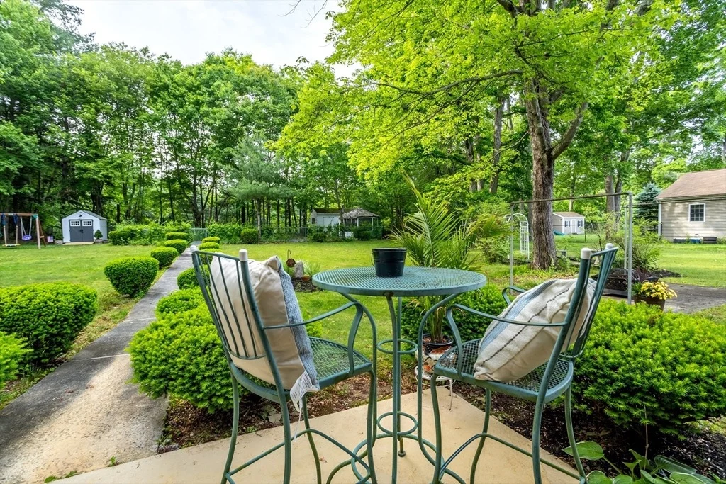 Photo of 32 Alvirne Dr