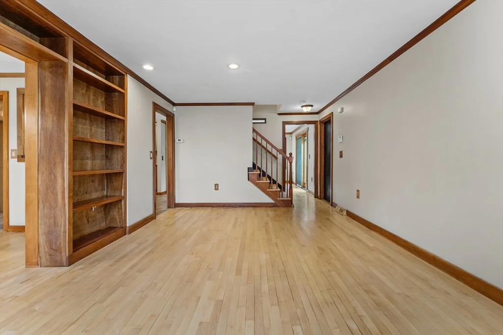 Photo of 46 Perry Henderson Dr