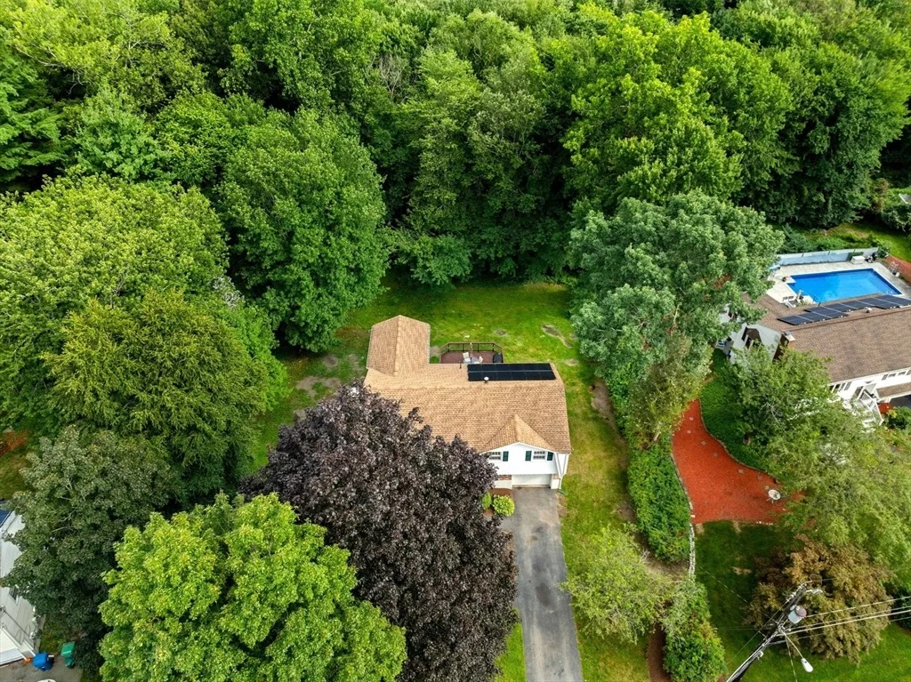 Photo of 21 Freeport Dr
