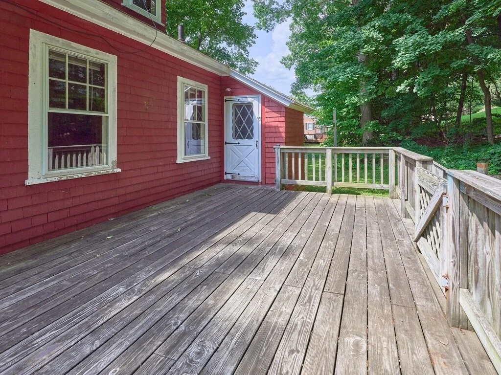 Photo of 34 Tiverton Parkway
