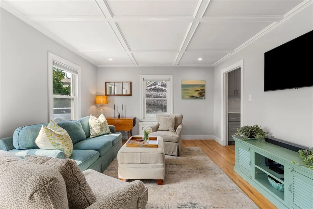 Photo of 387 Western Avenue