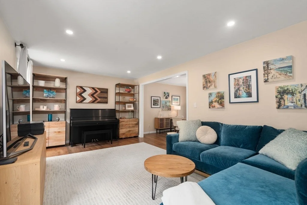 Photo of 10 Steven Ln