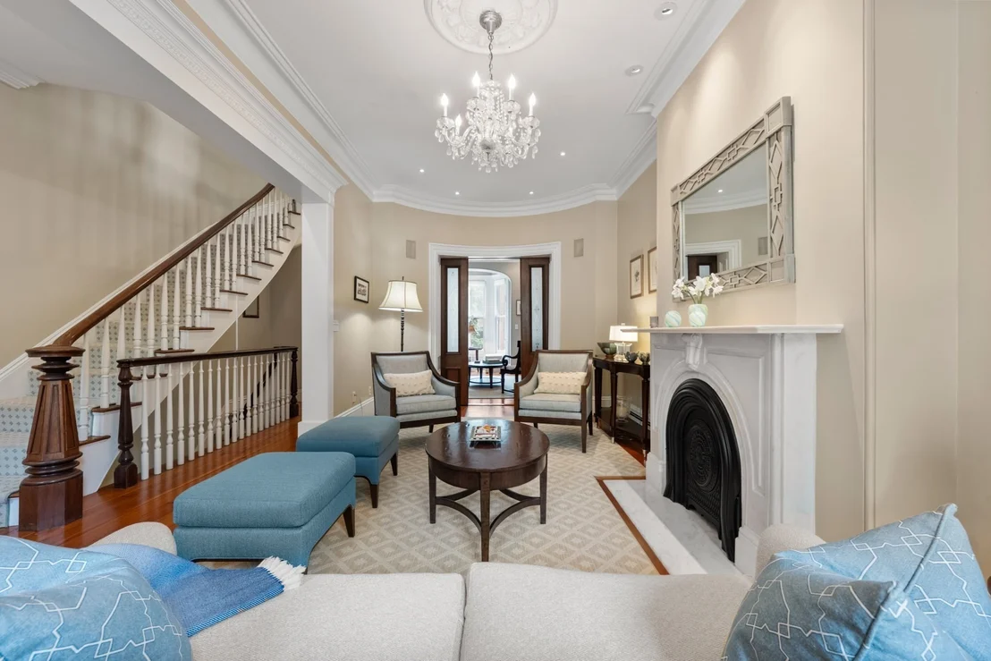 Photo of 112 Appleton Street