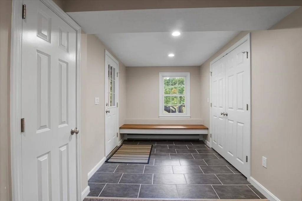 Photo of 75 Emerson Rd