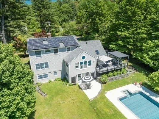 Photo of 585 Station Rd