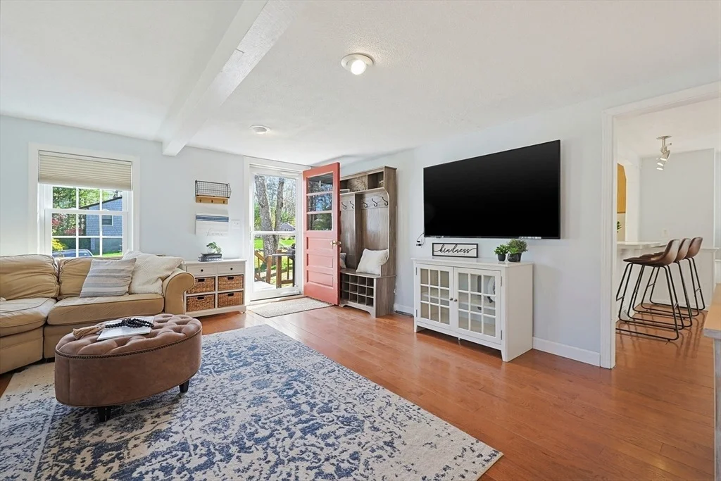 Photo of 6 Hillside Road