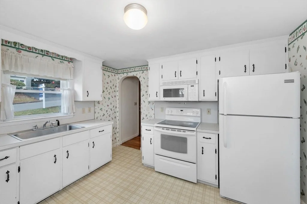 Photo of 37 Upland Rd