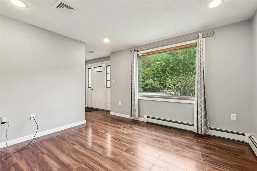 Photo of 180 John Scott Blvd