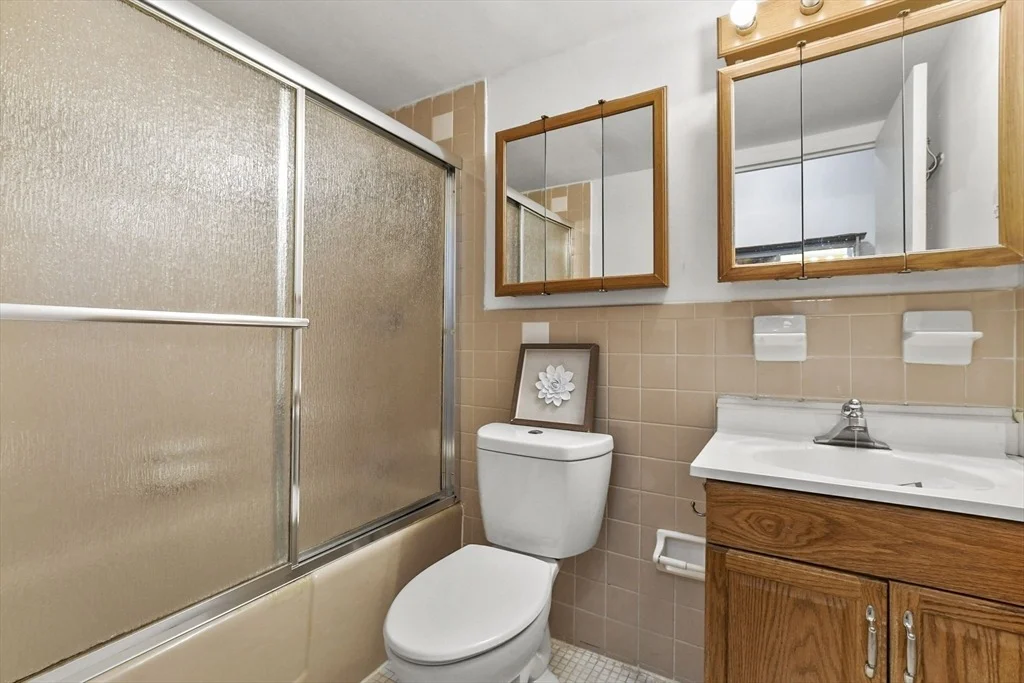 Photo of Unit 38 at 881 Broadway