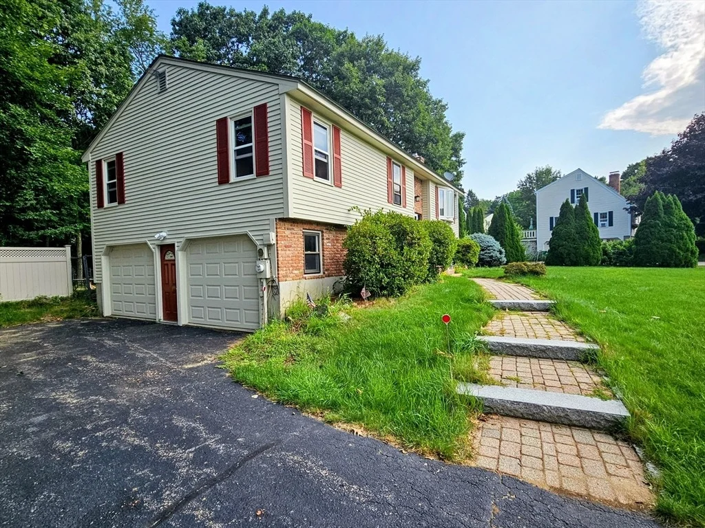 Photo of 4 Sycamore Dr