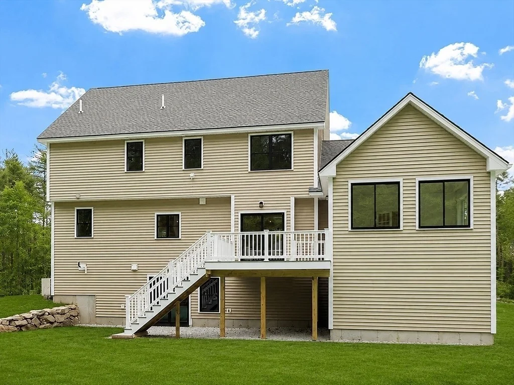 Photo of 16 Unkety Brook Way