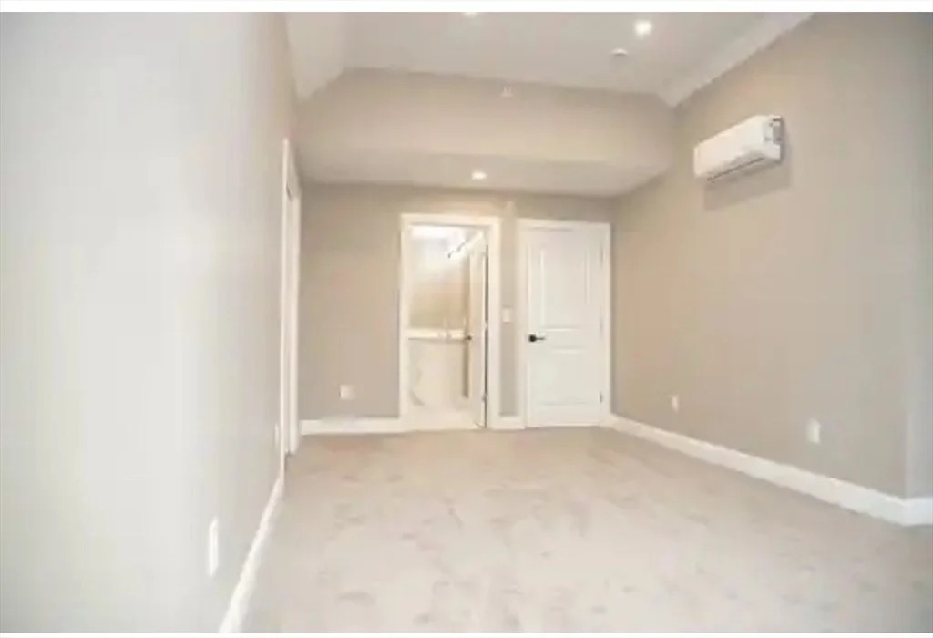 Photo of 65 Progressive St