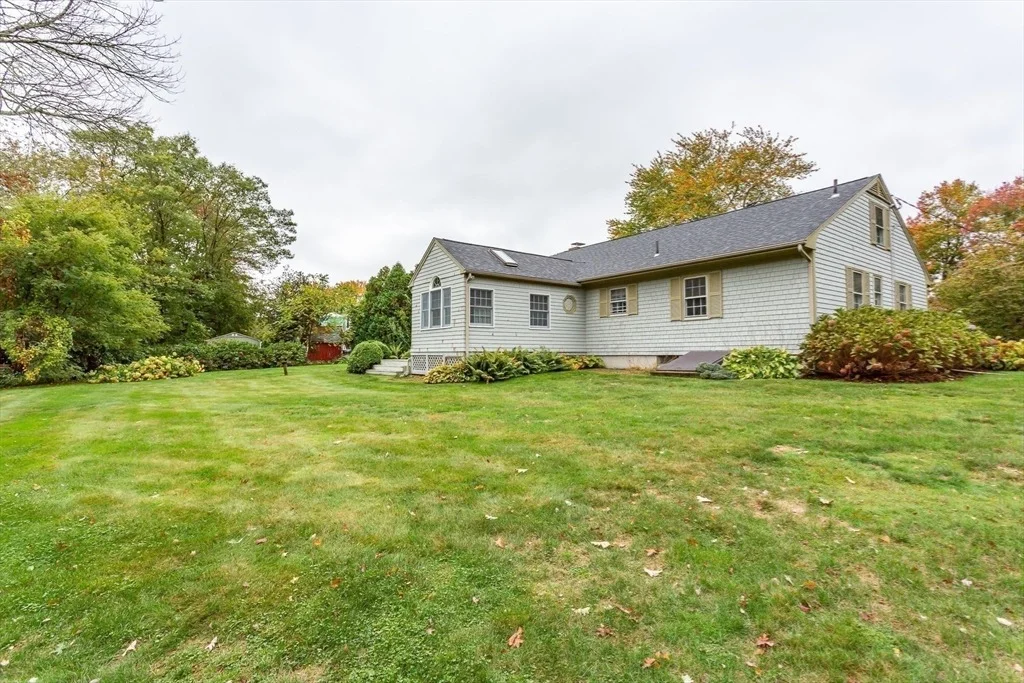 Photo of 84 Thomas Dr