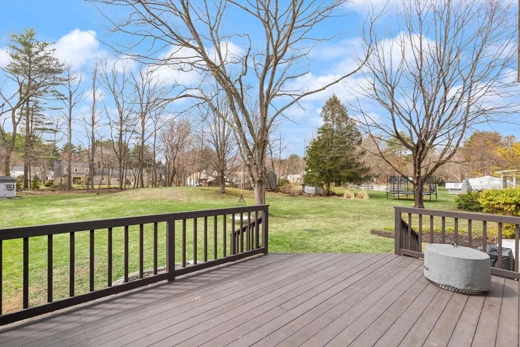 Photo of 9 Meadowview