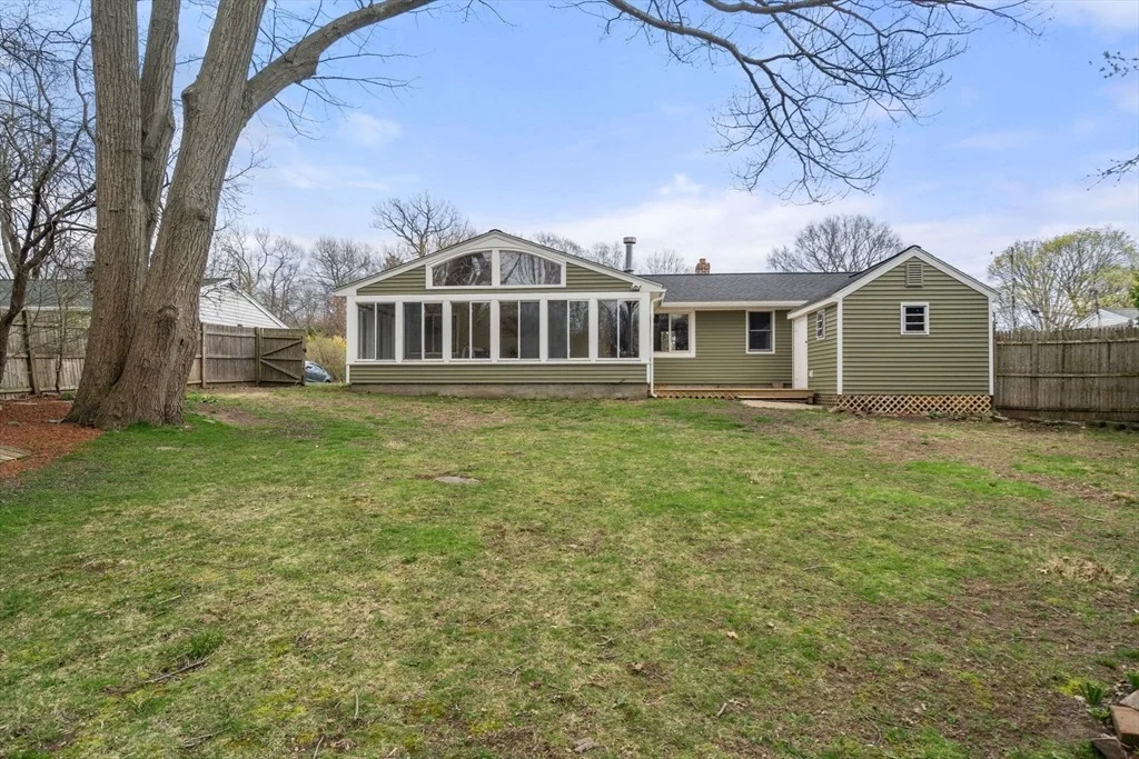 Photo of 15 Martindale Rd