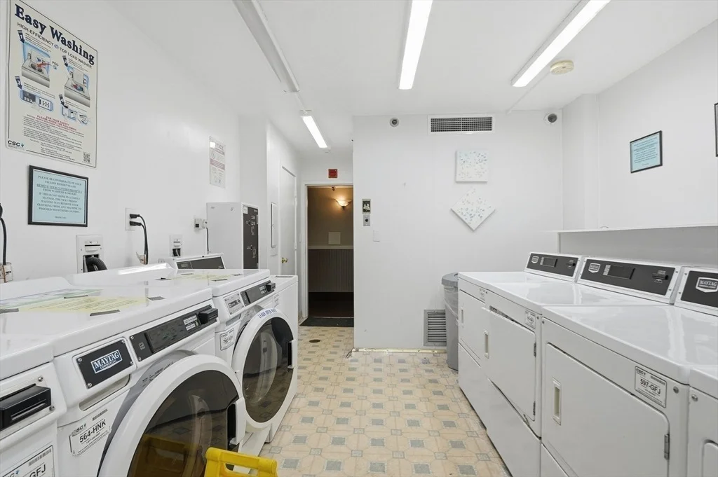 Photo of Unit 310 at 70 Southbridge Street