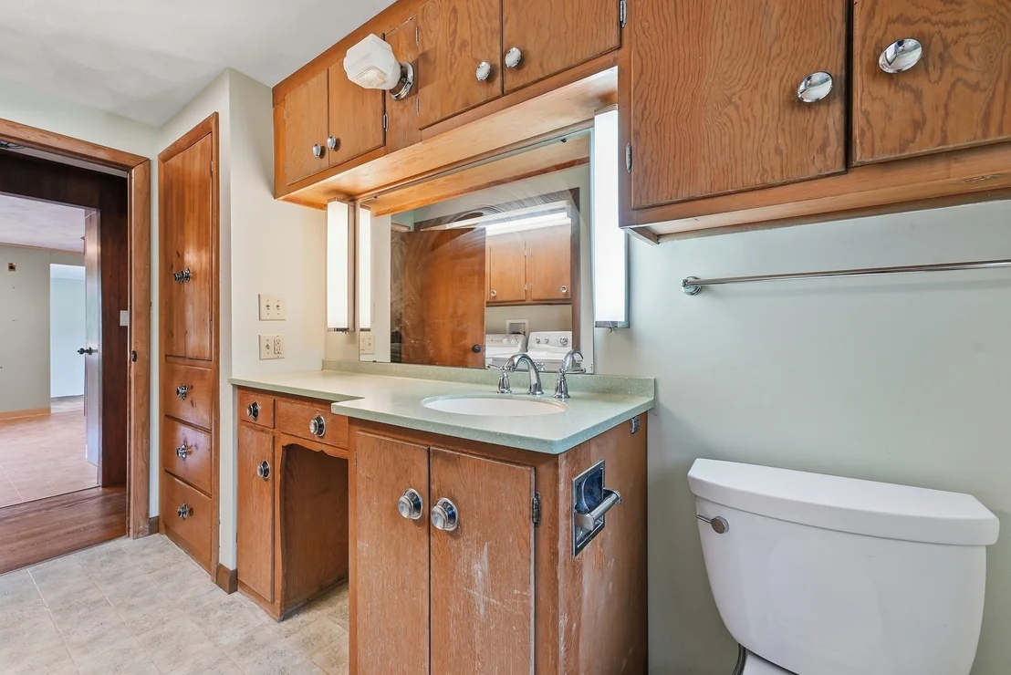 Photo of 31 Woodcrest Road