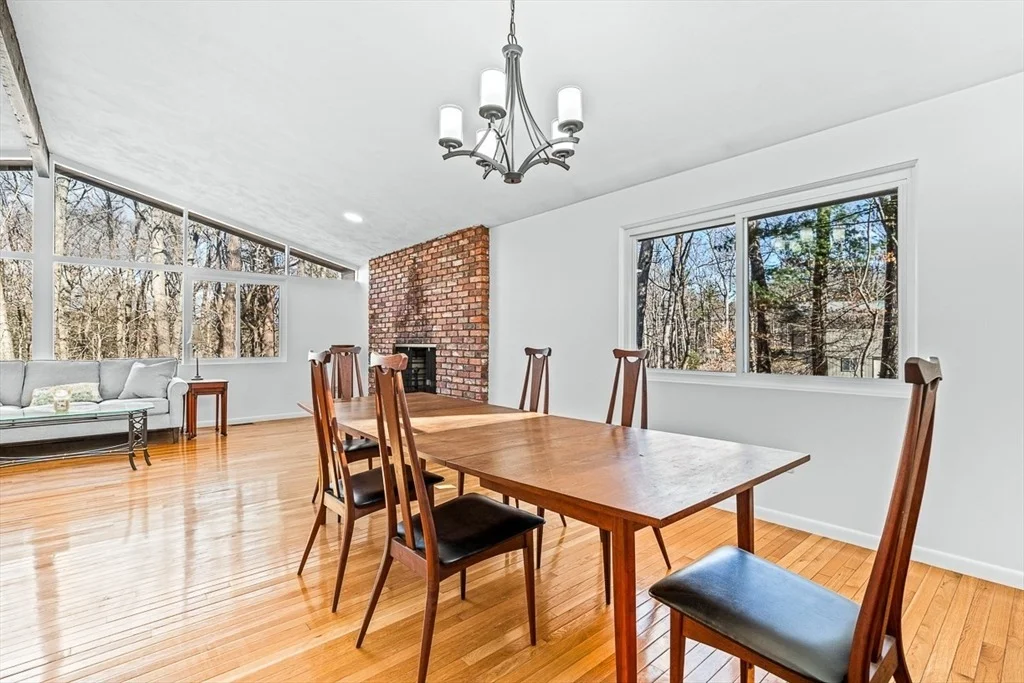 Photo of 32 Indian Ridge Rd