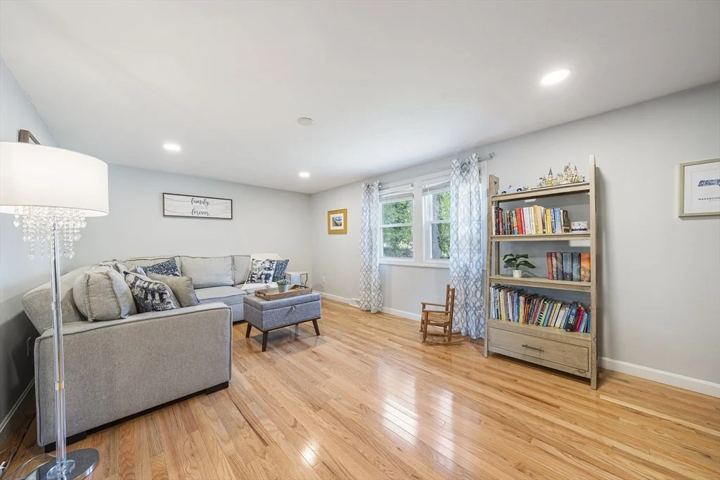 Photo of 5 Pine Cir