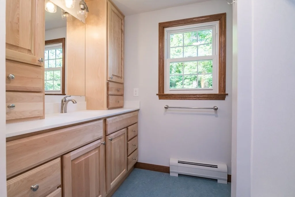 Photo of 208 Rolling Ridge Rd