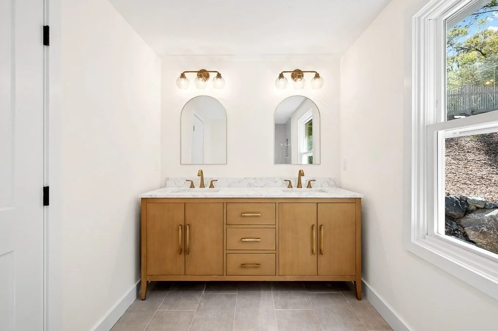 Photo of 30 Collins Rd
