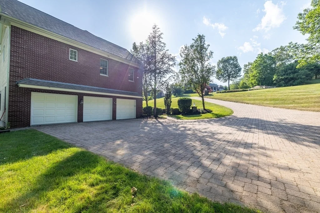 Photo of 2 Regency Ridge