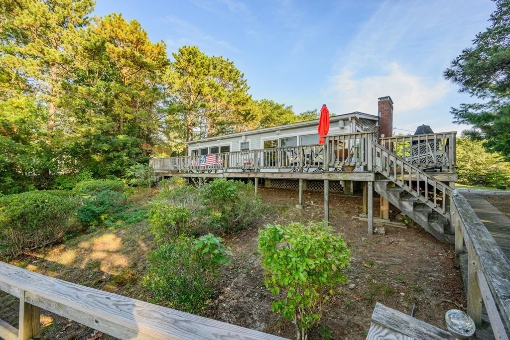 Photo of 42 Cayuga Ave