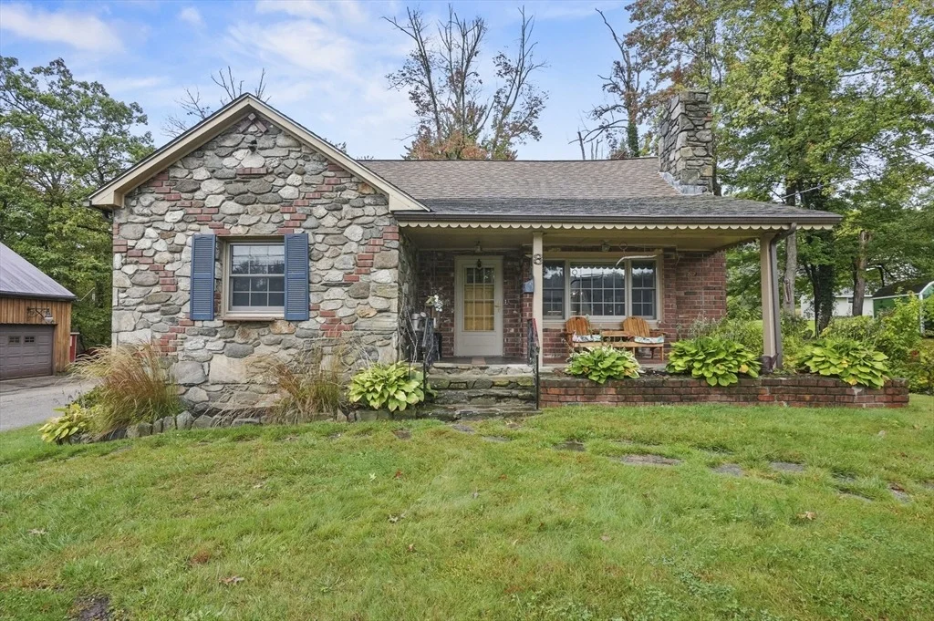 Photo of 8 Beach Road