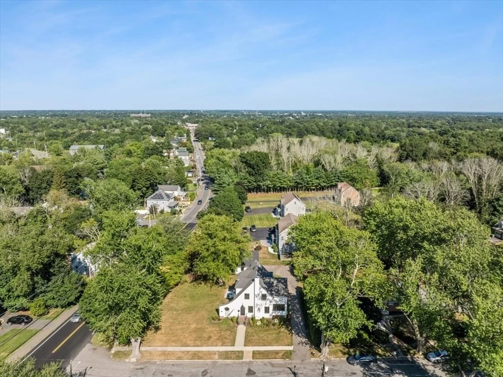 Photo of 8 Chilton Rd
