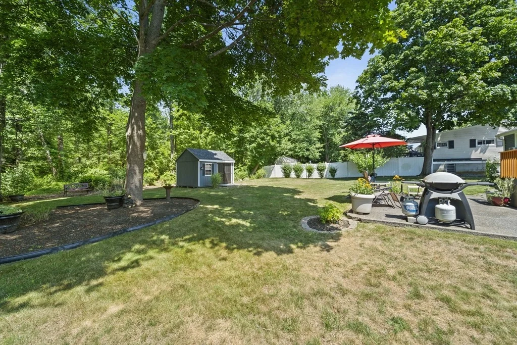 Photo of 38 Roseen Rd