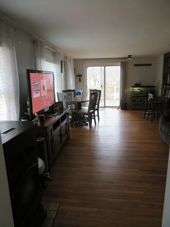 Photo of 34R Pine
