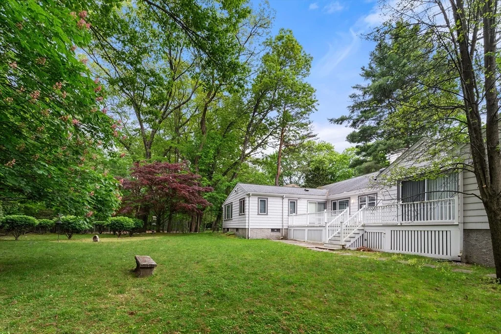Photo of 140 Paulson Rd