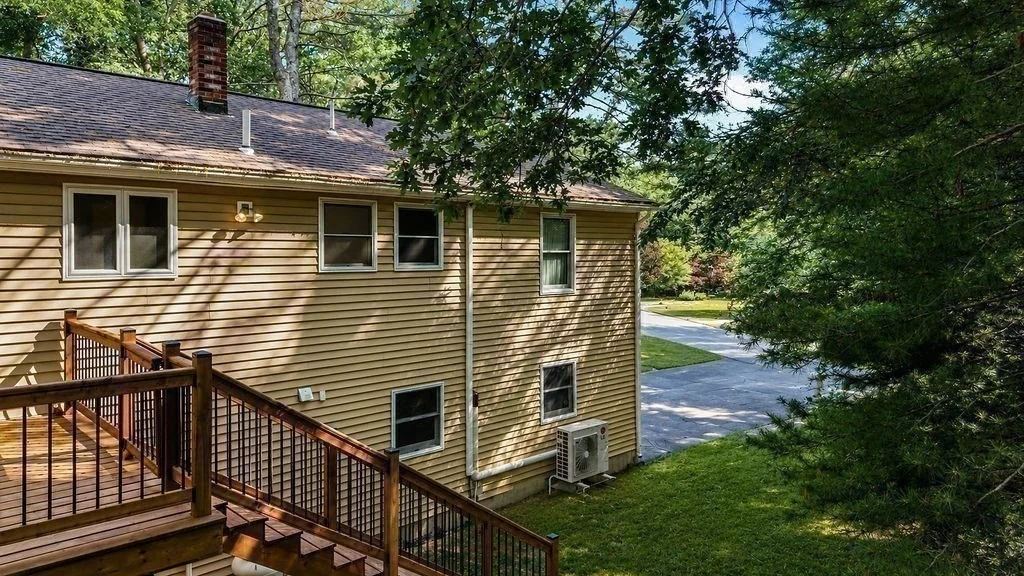 Photo of 166 School St