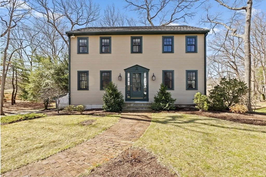 Photo of 12 Andrew Isle Rd