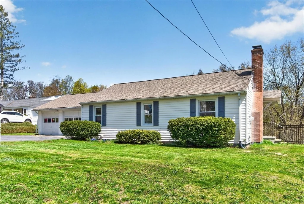 Photo of 18 Hillside Dr