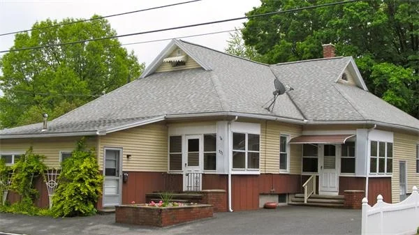 Photo of 771 Mckinstry Ave