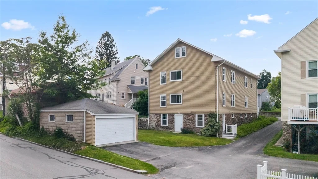 Photo of 2 Davidson Rd