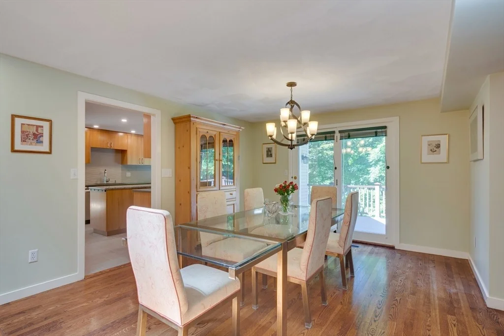 Photo of 15 Fieldstone Dr