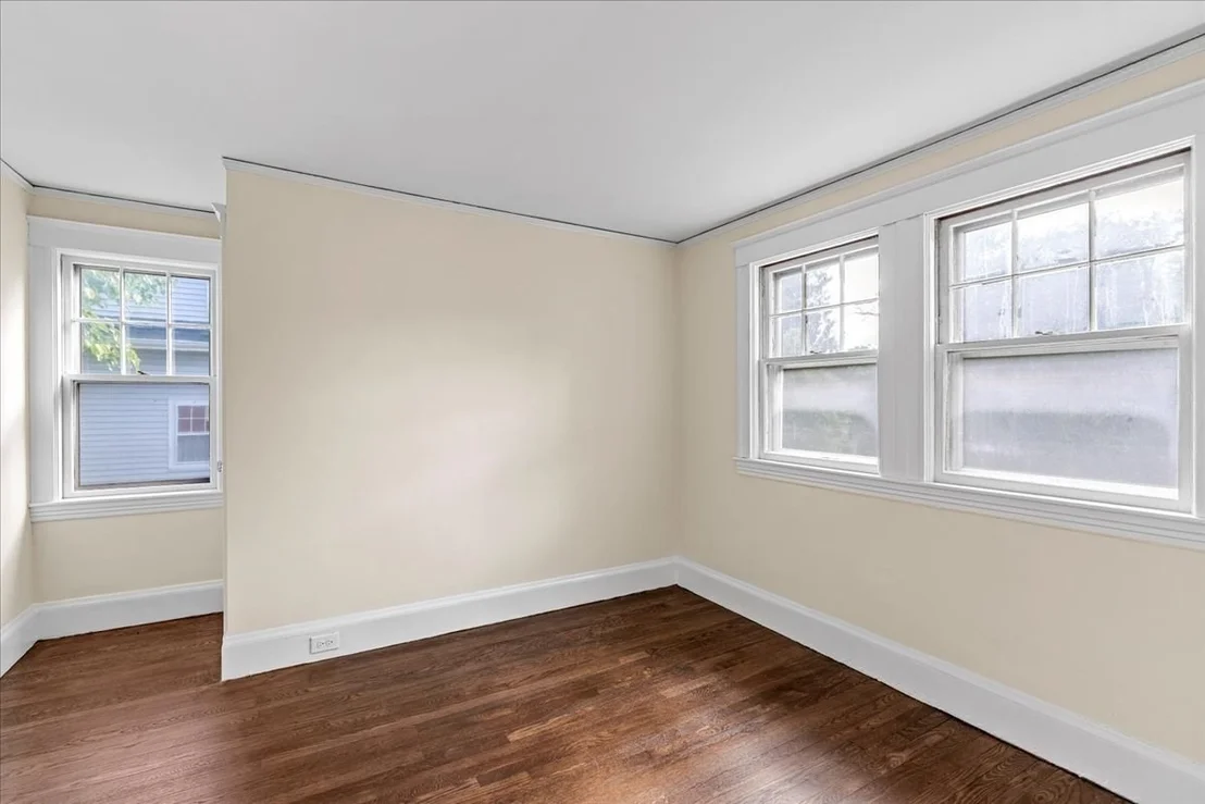 Photo of 18 Fales Road