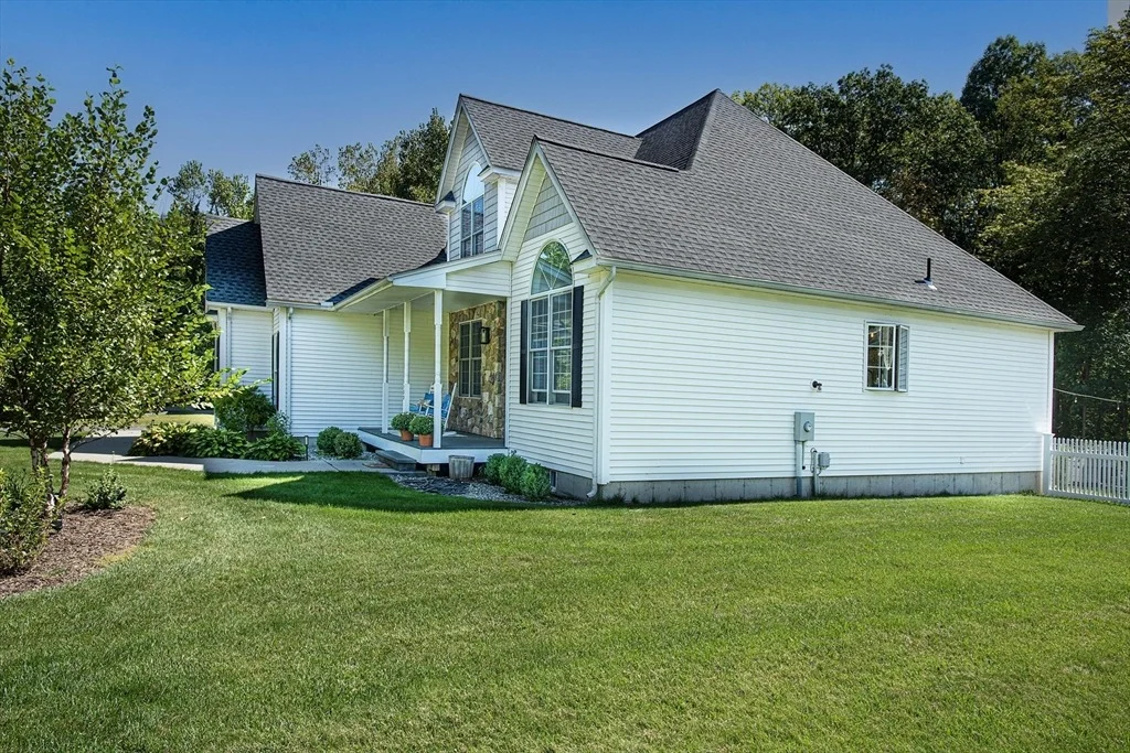 Photo of 133 Cardinal Way