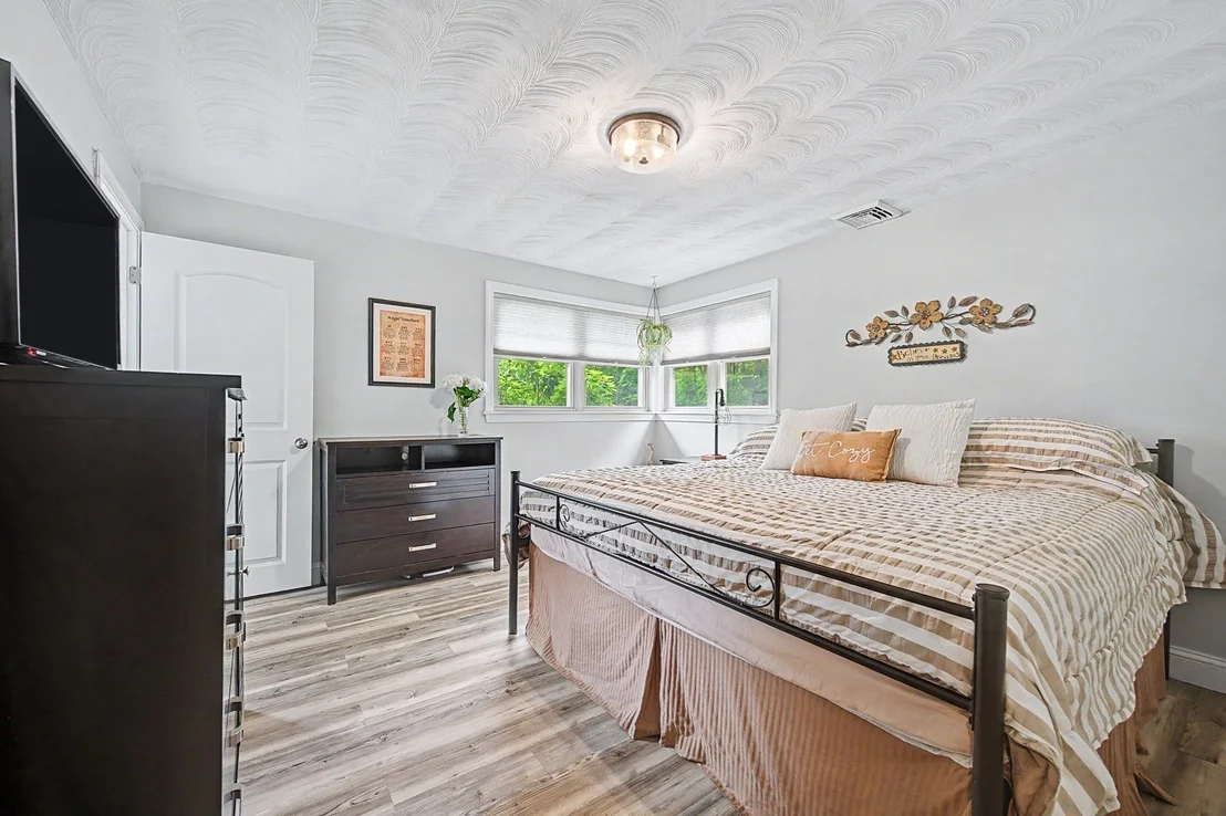 Photo of 9 Joseph Rd