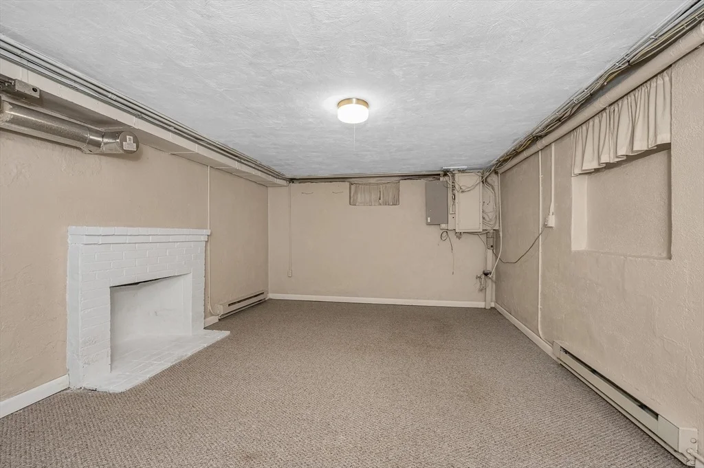 Photo of 14 Holton Road