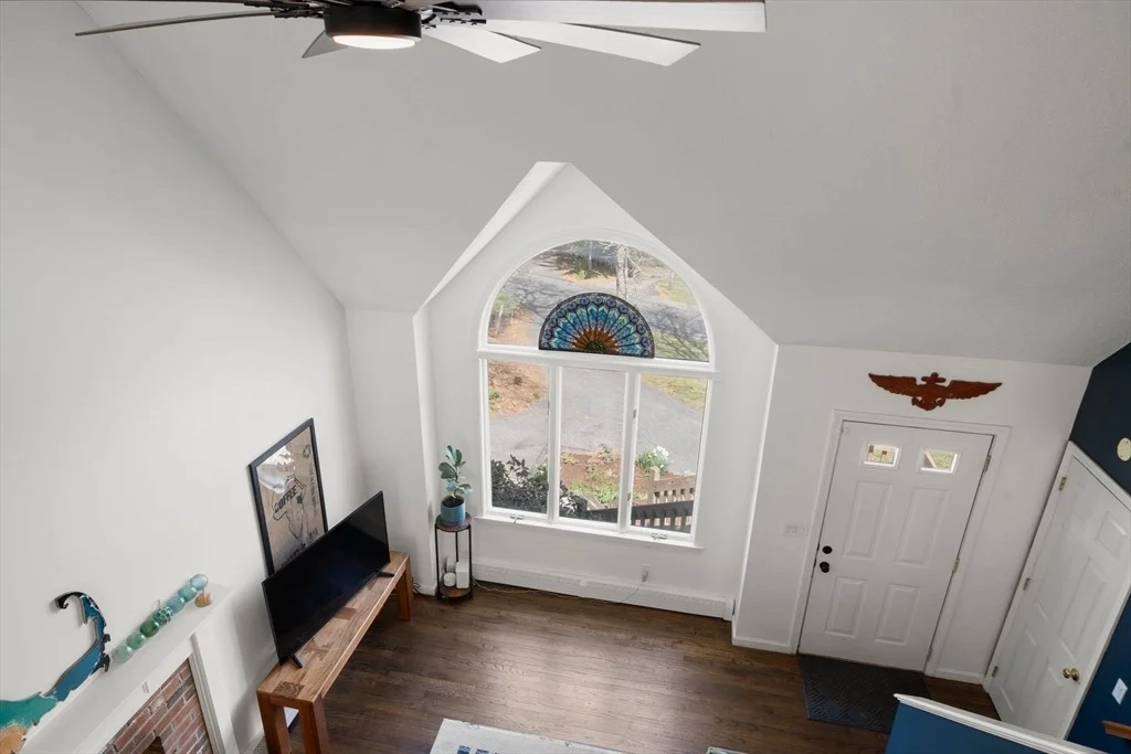 Photo of 25 Moon Compass Ln