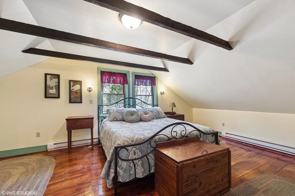 Photo of 82 Chestnut Hill Rd