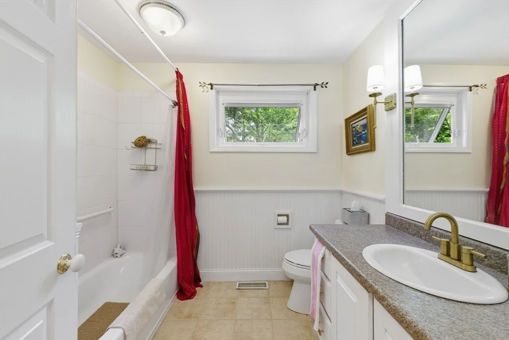 Photo of 110 Parkerview St.