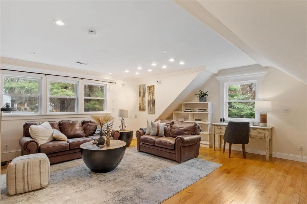 Photo of 10 Peartree Drive