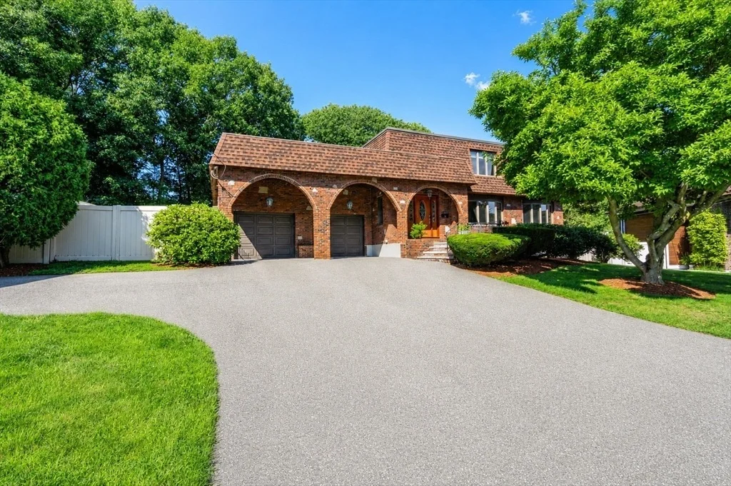 Photo of 15 Cabot Road